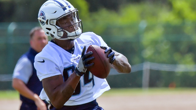 Titans 1st-rounder Davis to undergo MRI after hamstring injury