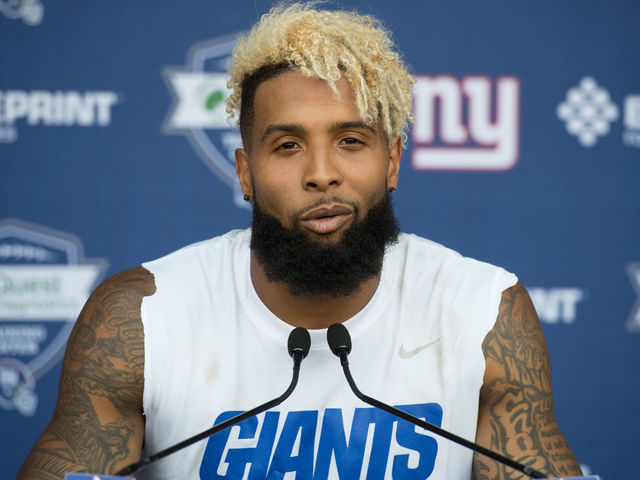 Bend it like Beckham: Odell shows off soccer skills at training camp