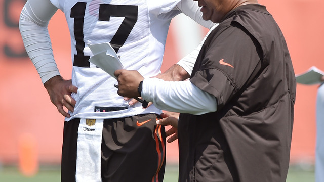 Browns' Jackson hopes to make QB decision this week
