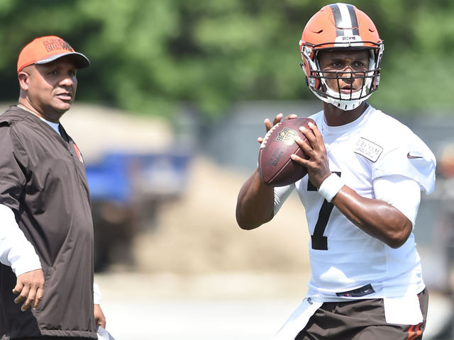 Browns' Britt: Kizer is 'going to be one of the great ones'