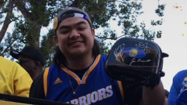 Look: Toaster Guy makes appearance on Warriors' parade float