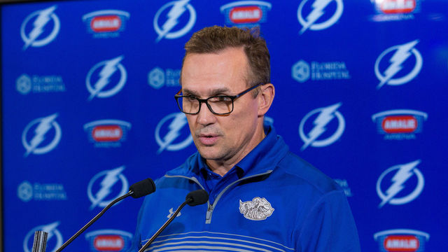 Yzerman cites family reasons for stepping aside as GM