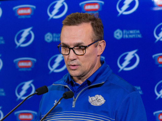 Lightning owner: Yzerman had 'A-plus' offseason