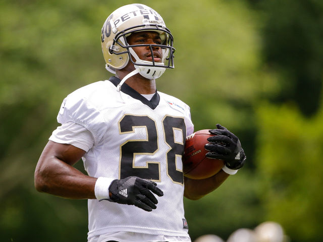 Peterson to wear No. 23 with Cardinals