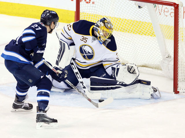 Look: Sabres' Ullmark gets married in style