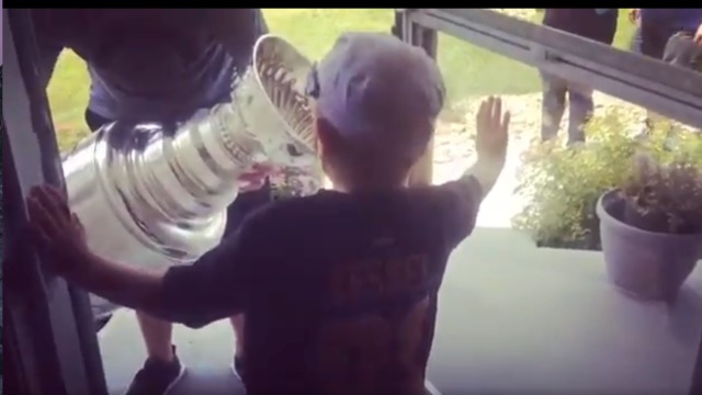 Watch: Penguins bring Stanley Cup to radio host's daughter battling cancer