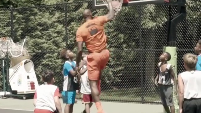 Watch: LeBron throws down monster dunks during pickup game vs. kids