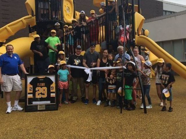 Fleury opens playground as possible final act with Penguins