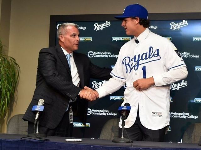 Royals sign 1st-round pick Nick Pratto to $3.45M deal