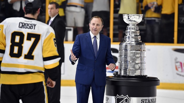Bettman offers insight on future expansion, slashing crackdown