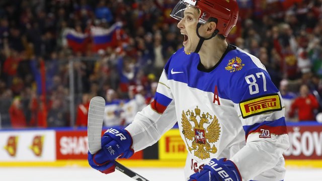5 players who should be part of Vegas' long-term core
