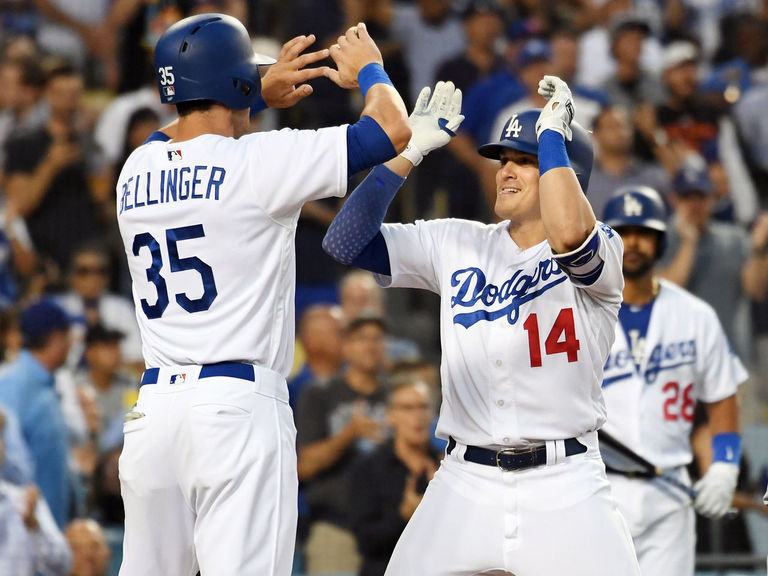 Dodgers walk off Royals to become 1st team to 60 wins | theScore.com