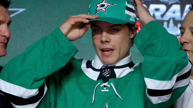 Stars hold on to 3rd pick, draft defenseman Miro Heiskanen