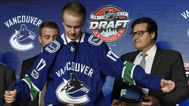 Canucks nab Swedish center Elias Pettersson 5th overall