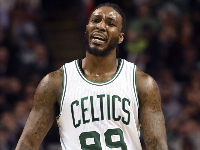 Crowder likes tweets from Celtics fans hoping he gets traded