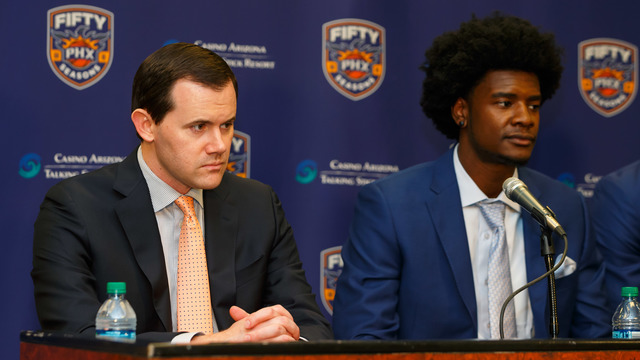 Suns' Jackson fined for swearing, menacing gesture at fan