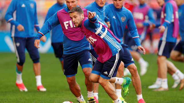 FIFA investigating Russian footballers amid widespread doping claims