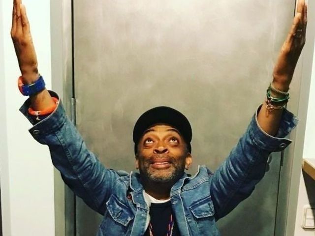 Spike Lee rejoices at reports of Phil Jackson's departure
