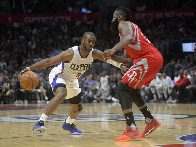 Report: Clippers agree to trade Chris Paul to Rockets