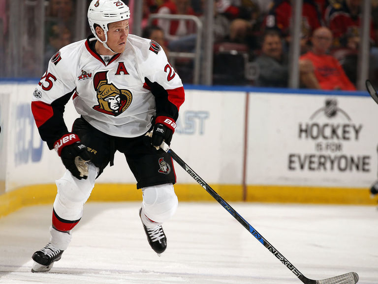 Report: Chris Neil has multiple NHL offers for next season | theScore.com