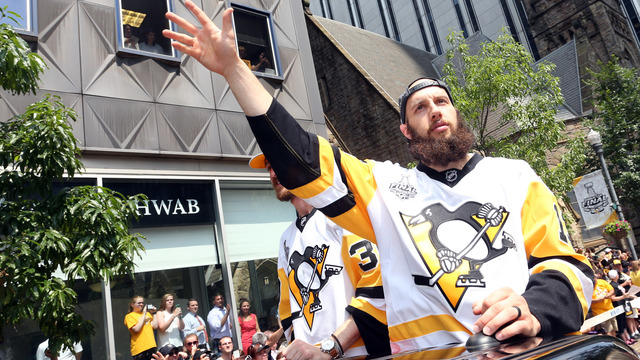 Report: Blue Jackets among 10 teams with serious interest in Nick Bonino