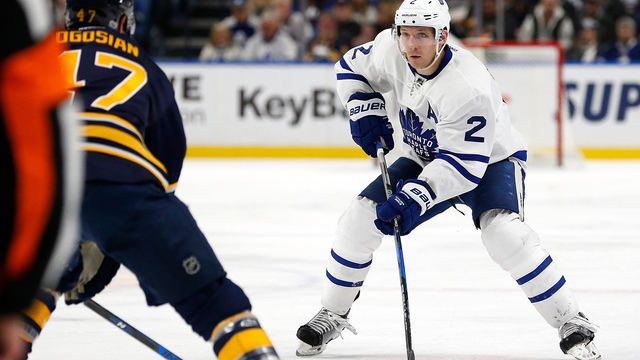 Penguins give Matt Hunwick $6.75M over 3 years