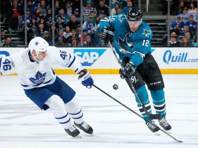 Maple Leafs sign Marleau to 3-year deal