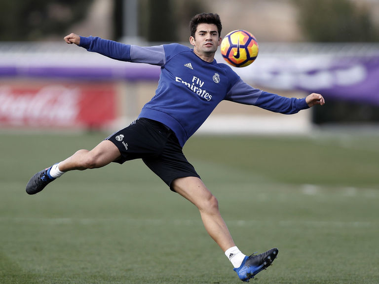 Enzo Zidane insists he's different from his dad | theScore.com