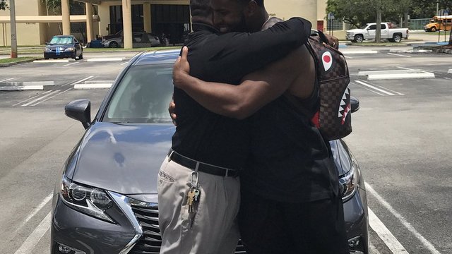 Colts rookie Anthony Walker Jr. fulfills promise he made to dad at age 10