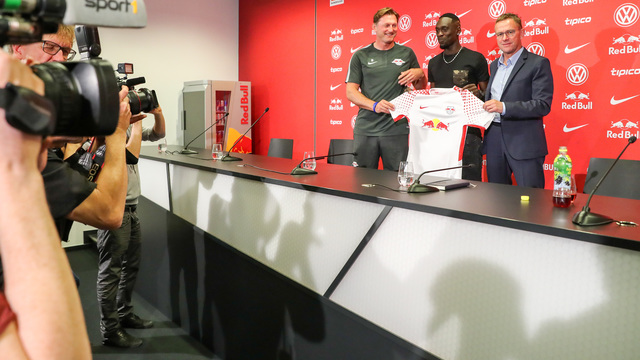 RB Leipzig unveils Jean-Kevin Augustin; joins from PSG for reported €13M