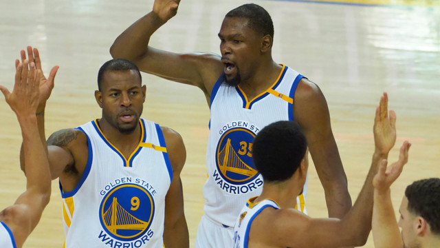 Oddsmaker set Warriors' win total at 67.5