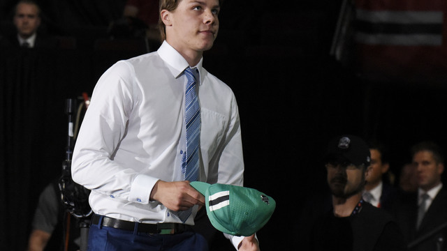 Stars sign 1st-rounder Heiskanen to entry-level contract