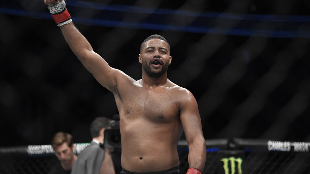 Giles scores scary KO, Stamann tops Ware on UFC 213 Fight Pass prelims