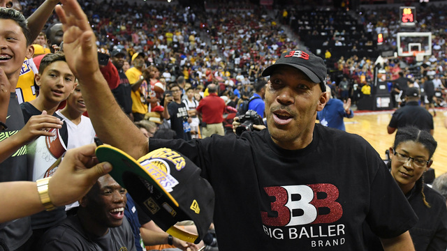 LaVar: Lonzo will be 'best guard ever'