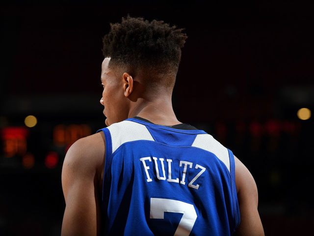 No. 1 overall pick Fultz sprains ankle in Summer League act…