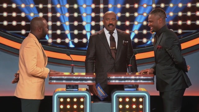Watch: Le'Veon Bell's 'Family Feud' answer leaves Steve Harvey in disbelief