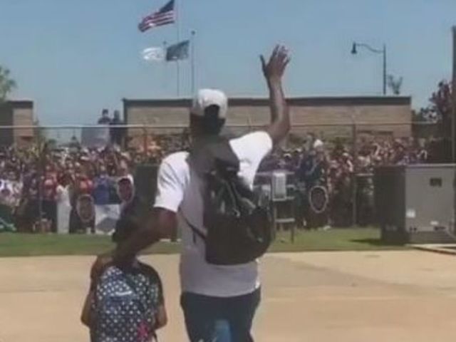 Watch: Paul George arrives to hero's welcome in OKC