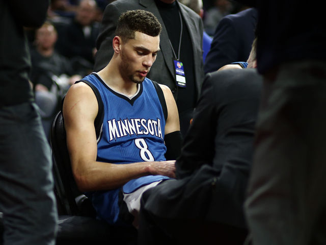 Bulls' LaVine to miss beginning of season as he continues knee rehab