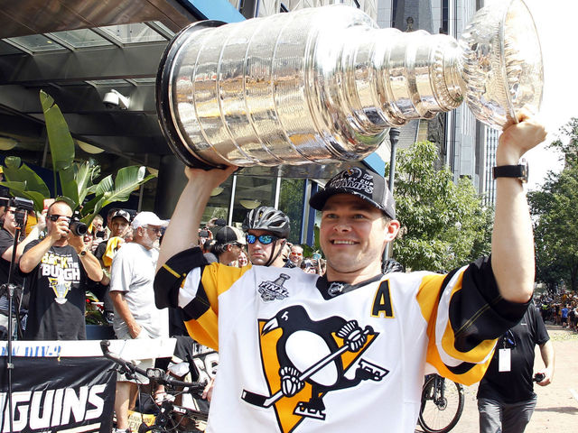 Kunitz signed with Lightning based on 'unbelievable chance' to win Cup