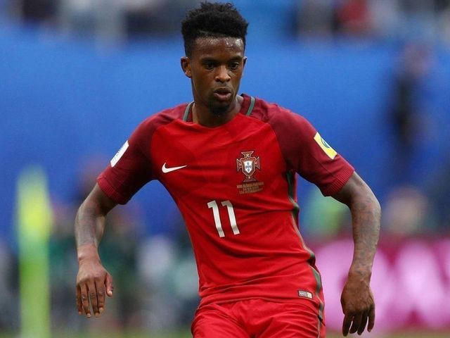 Barcelona snaps up promising right-back Semedo