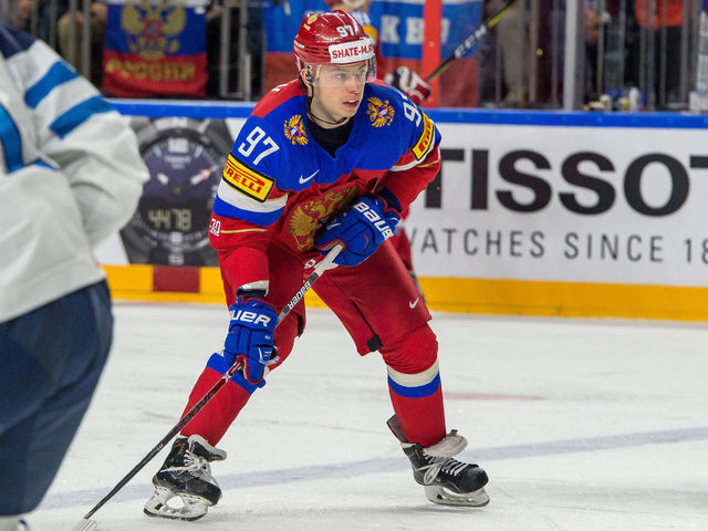 Nikita Gusev re-signs with KHL's SKA St. Petersburg
