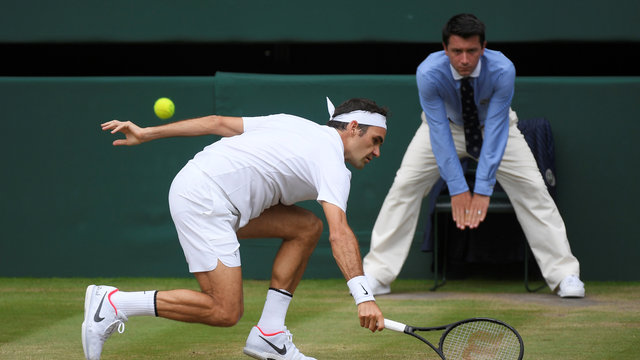 Watch: Federer hits blind backhand flick winner