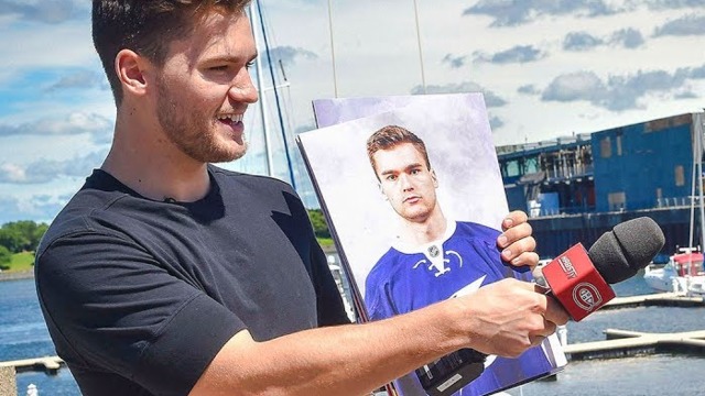 Watch: Undercover Drouin quizzes Montreal hockey fans