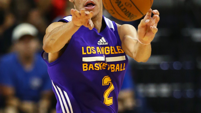 Watch: Ball delivers sensational full-court dime to Kuzma