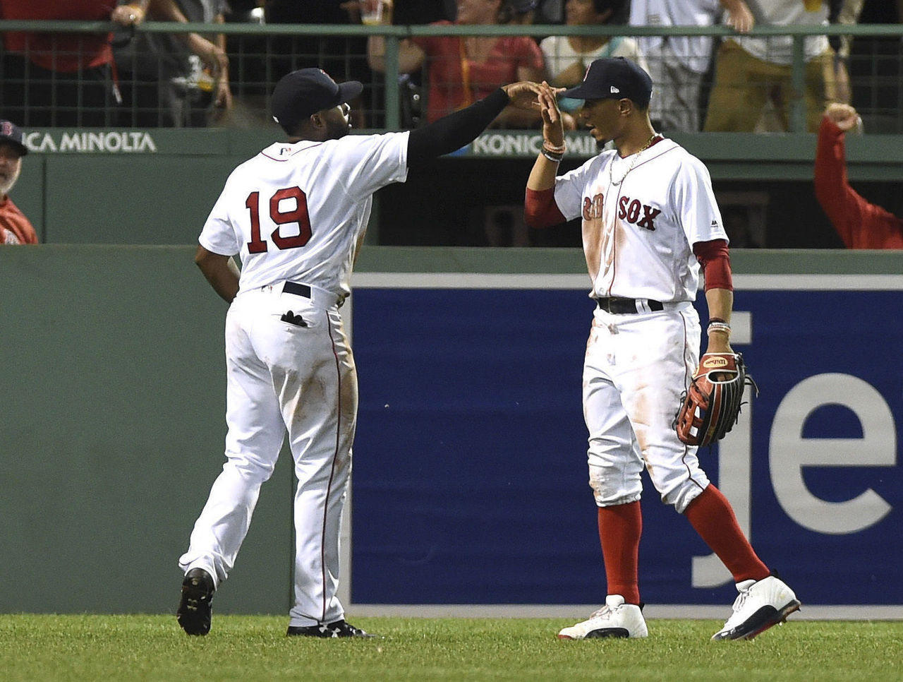 Boston Red Sox Will Be Fined Over Apple Watch Sign Stealing Complaint