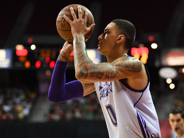 Lakers' Kuzma announces he's joining Nike
