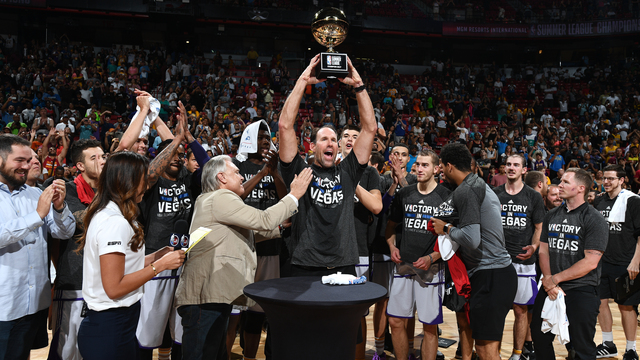 Lonzo-less Lakers defeat Blazers to win summer league title