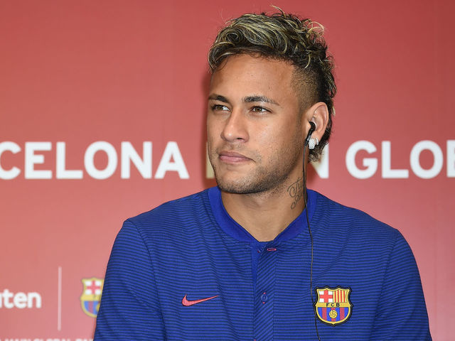 Report: PSG to hold Neymar talks after triggering €222M release clause