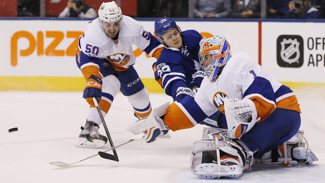 Islanders sign Pelech to 4-year extension