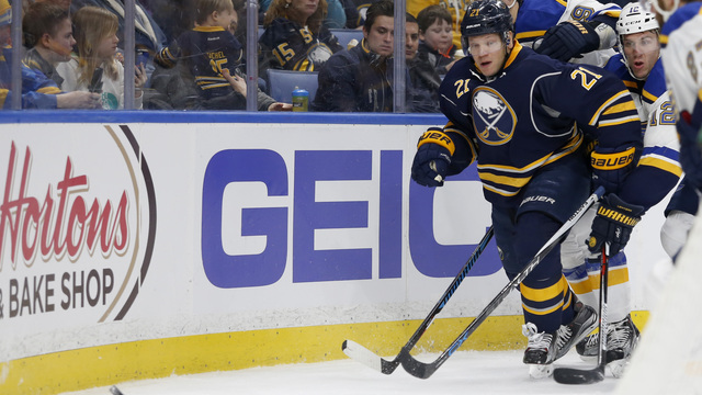 Sabres' Okposo: I know I can play and not worry about hitting my head